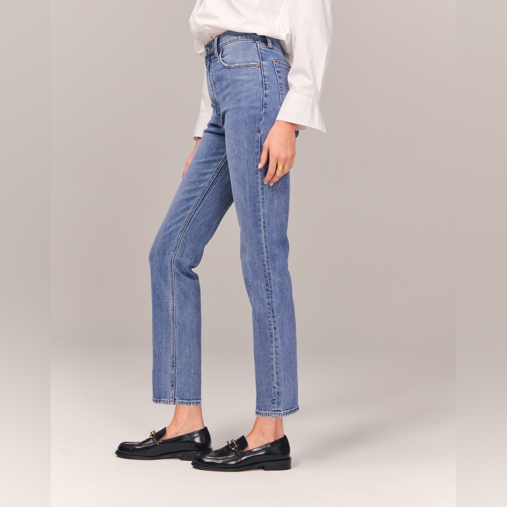 Abercrombie & Fitch Ankle Straight Ultra High Rise Medium Wash size 32 / 14 - Picture 10 of 14